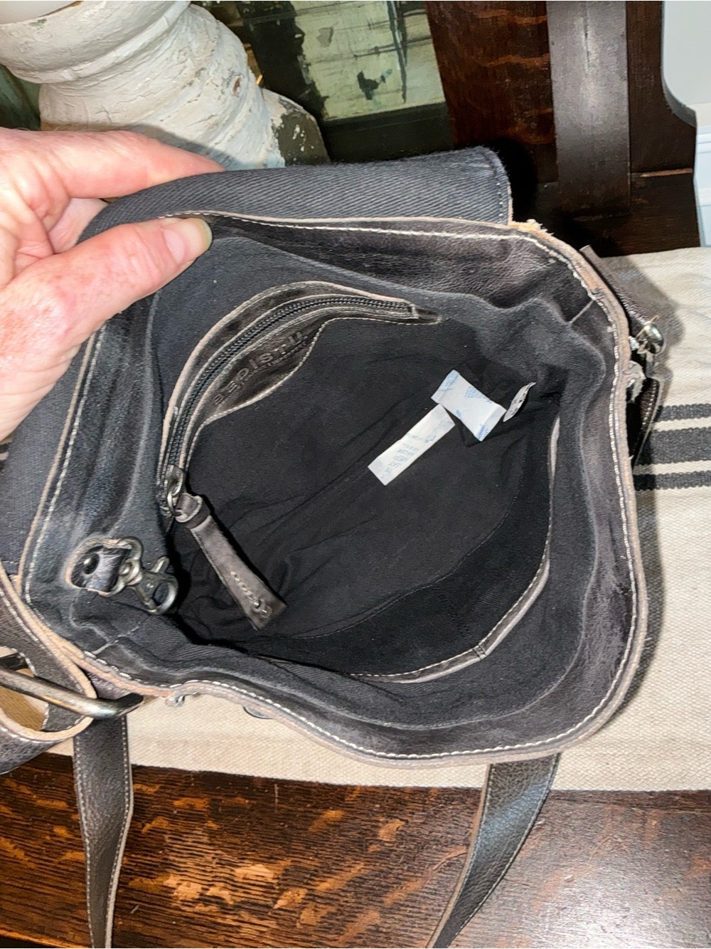 NWOT Bed Stu Leather Venice Beach Crossbody Bag Black Rustic Retail $240 - Picture 11 of 12